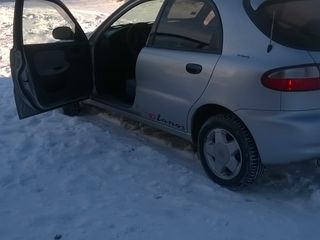 Daewoo Lanos foto 2