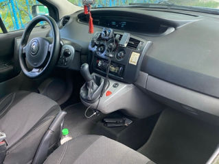 Renault Scenic foto 7