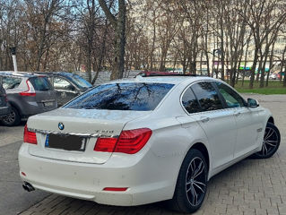 BMW 7 Series foto 2