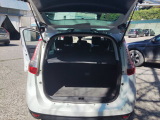 Renault Grand Scenic foto 4