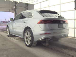 Audi Q8 foto 6