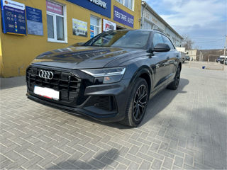 Audi Q8 foto 3