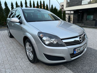 Opel Astra foto 2