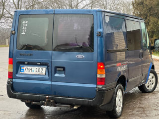 Ford Transit Connect foto 9