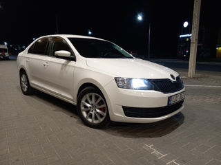 Skoda Rapid foto 1