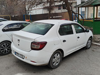 Dacia Logan foto 2