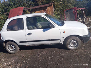 Nissan Micra foto 2