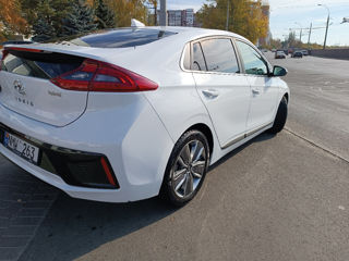 Hyundai IONIQ foto 10