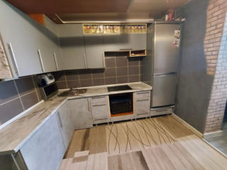 Apartament cu 2 camere, 56 m², Botanica, Chișinău foto 3