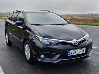 Toyota Auris foto 2