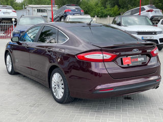 Ford Fusion foto 5