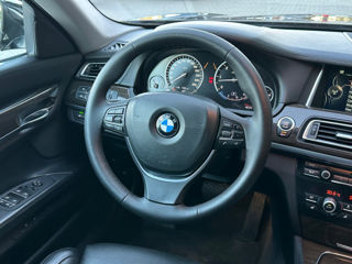 BMW 7 Series foto 12