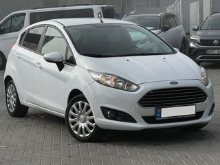 Ford Fiesta foto 4