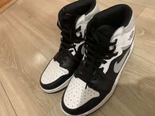 black and white jordan 1 size 4