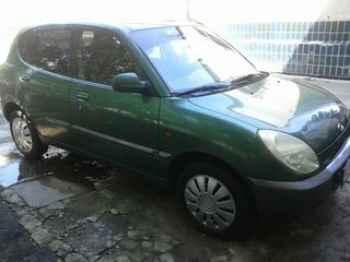 Daihatsu Sirion foto 3