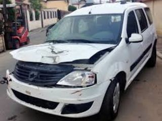 Машина после аварии по запчастям Dacia-Logan