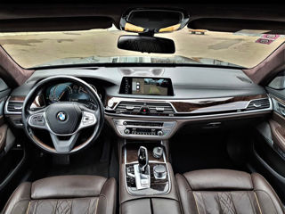 BMW 7 Series foto 7