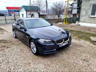 BMW 5 Series foto 2