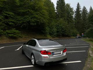 BMW 5 Series foto 4