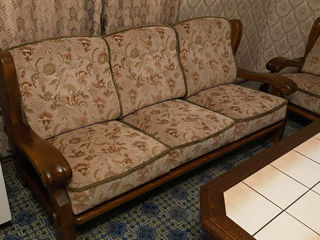 Canapea/ sofa / divan din lemn masiv