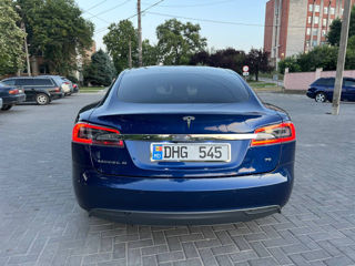 Tesla Model S foto 5