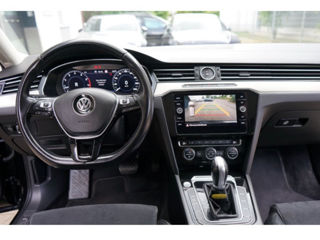 Volkswagen Passat foto 9