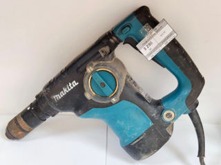 Makita перфоратор HR2811 FT . Pret 3290 Lei