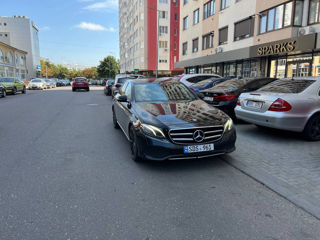 Mercedes E-Class foto 2