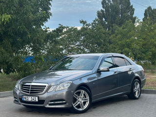 Mercedes E-Class foto 3