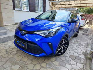 Toyota C-HR foto 2