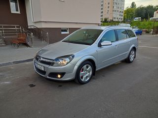 Opel Astra foto 1