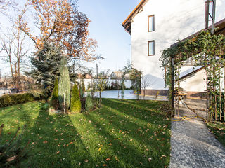 Imobilul se prezinta ca Locativa cit si pentru Busines foto 4