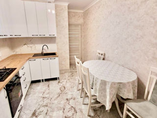 Apartament cu 2 camere, 70 m², Buiucani, Chișinău foto 7