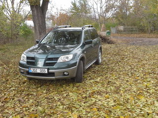 Mitsubishi Outlander foto 4