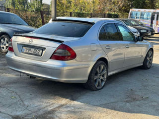 Mercedes E-Class foto 6