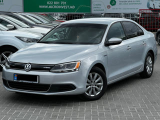 Volkswagen Jetta foto 1