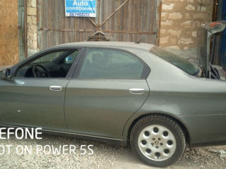 Alfa Romeo 166 foto 3