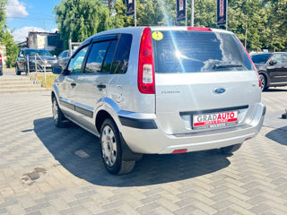Ford Fusion фото 7