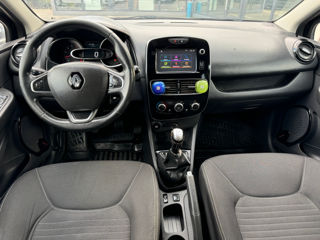 Renault Clio foto 8