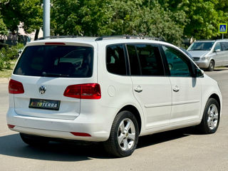 Volkswagen Touran фото 3