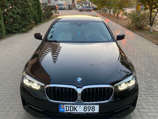 BMW 5 Series foto 3