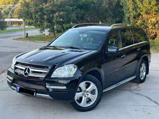 Mercedes GL-Class