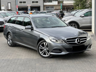 Mercedes E-Class foto 1