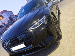Audi e-tron, 2022