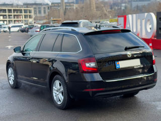 Skoda Octavia foto 8