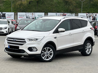 Ford Kuga foto 3