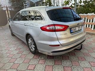 Ford Mondeo foto 4