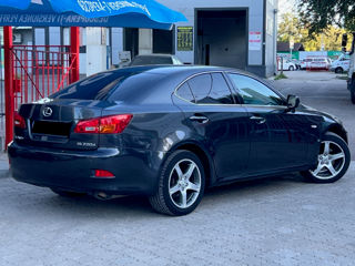 Lexus IS Series foto 4