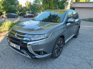 Mitsubishi Outlander foto 8