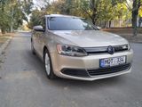 Volkswagen Jetta foto 2